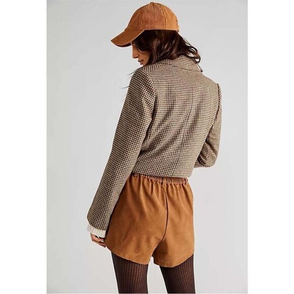 NWTGS FREE PEOPLE Roma Vegan Suede Shorts / Mocha - Picture 8 of 12